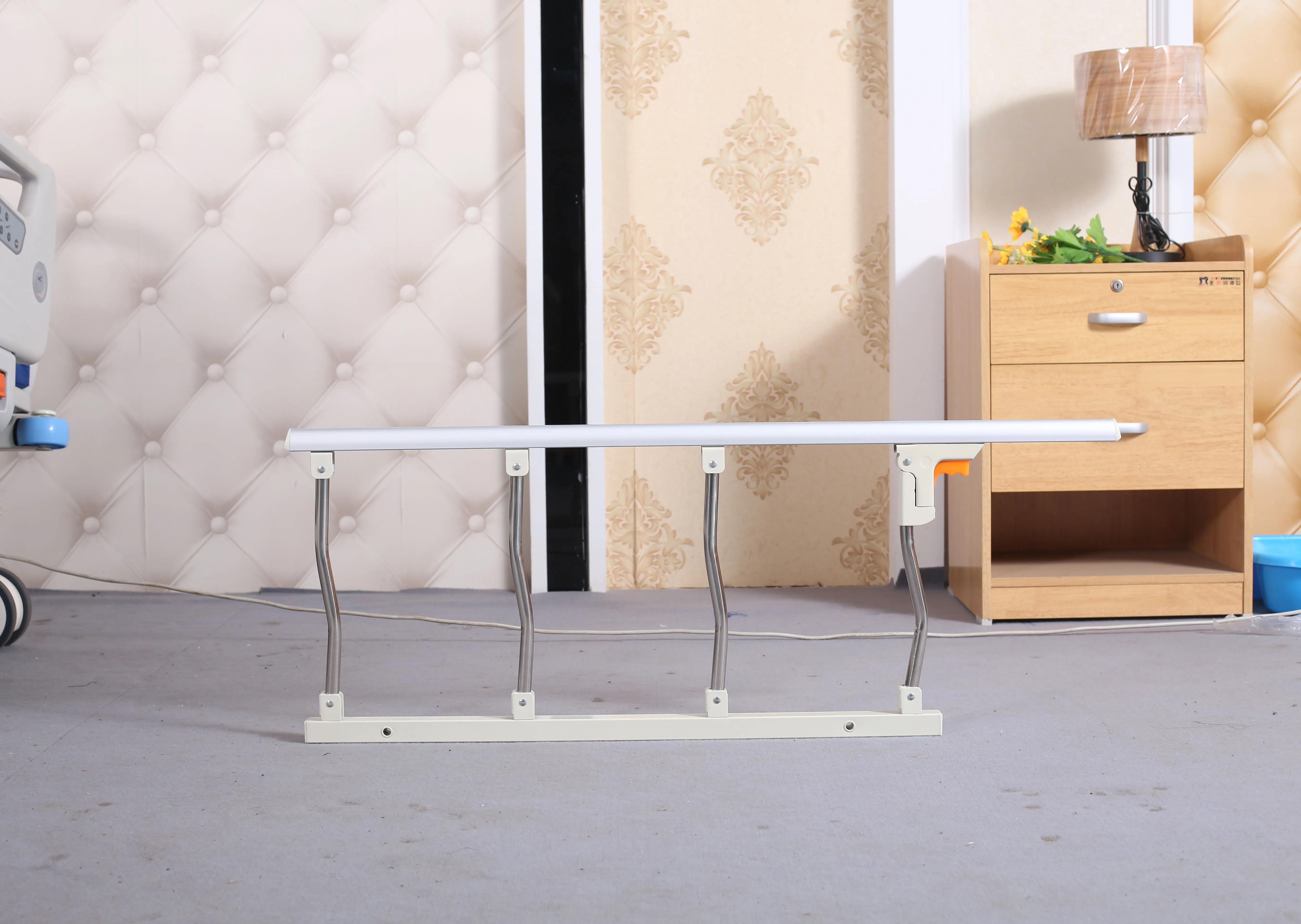 examination bed for clinic size