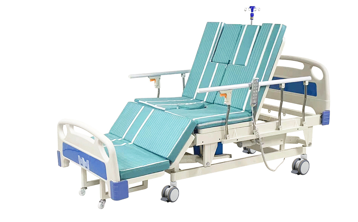 electric wheelchair with elevated leg rest